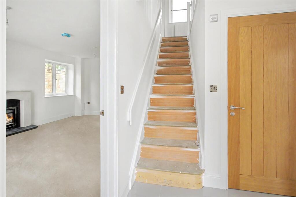 House in Northampton - View 3