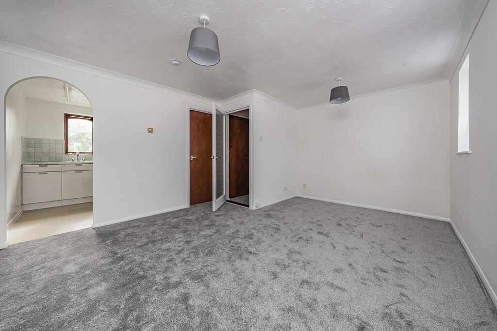 Bullrush Grove, Uxbridge photo 4