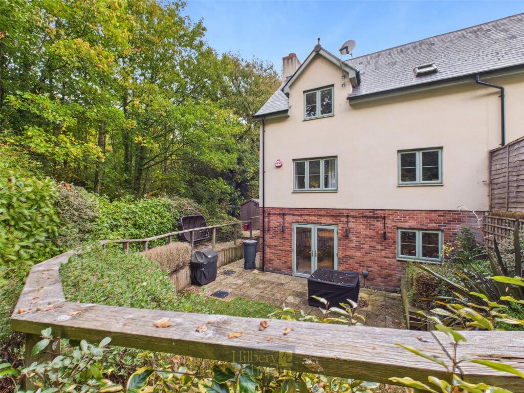 Magnolia Crescent, Great Warley, Brentwood, Essex, CM13 photo 2