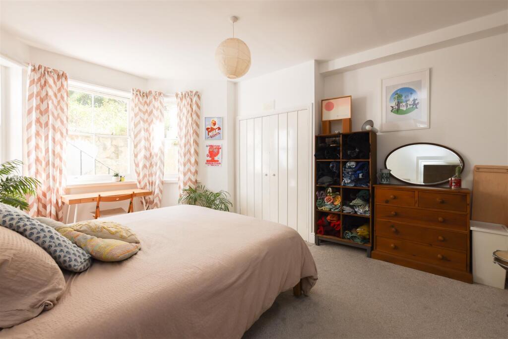 Apartment in St Leonards-on-Sea, St Leonards Green - View 5
