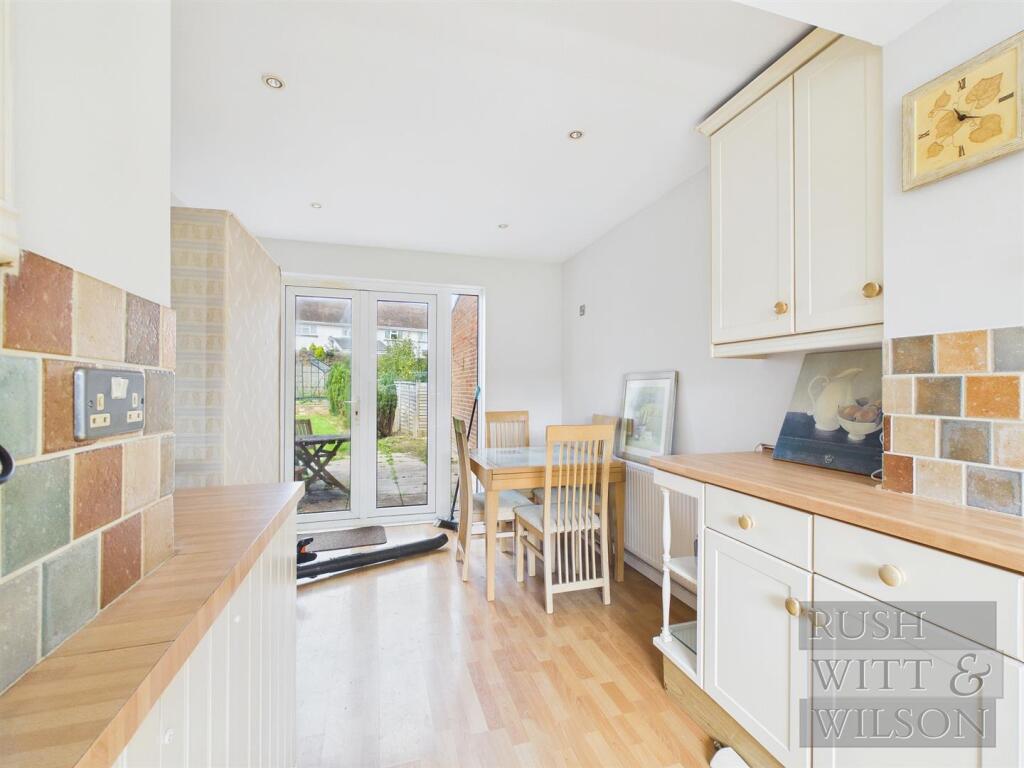 House in Rother, Westfield - More