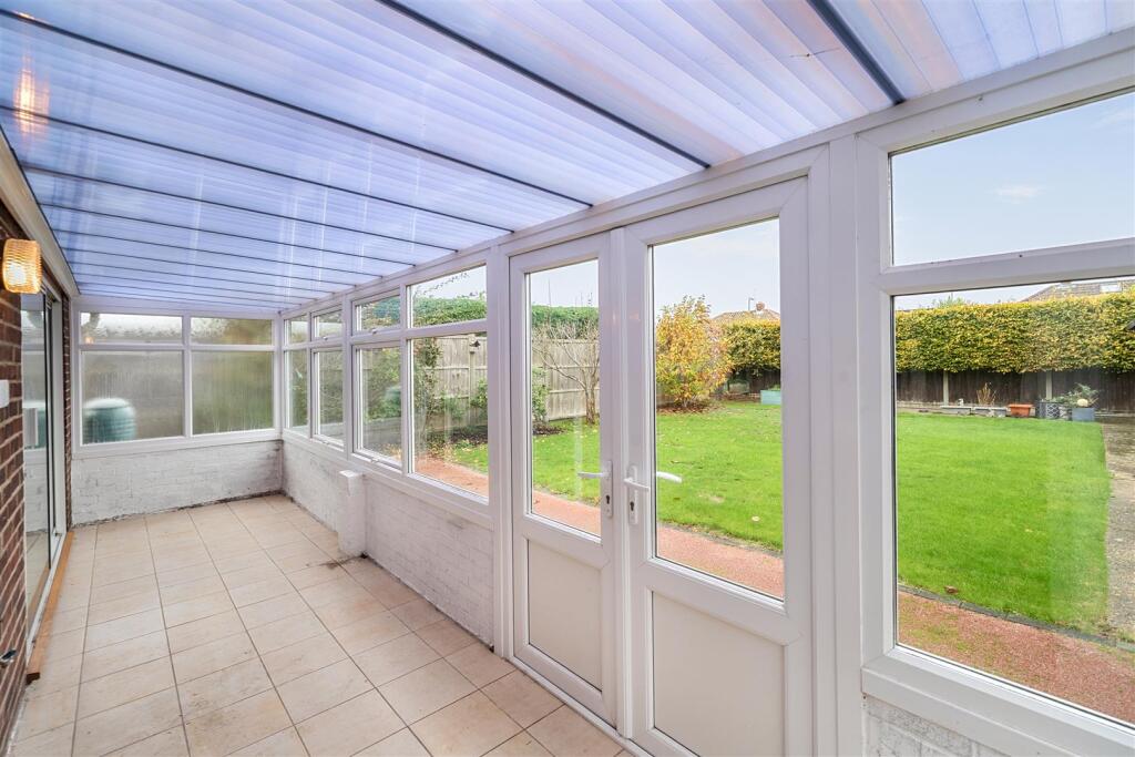 House in Havant, Wecock - View 3