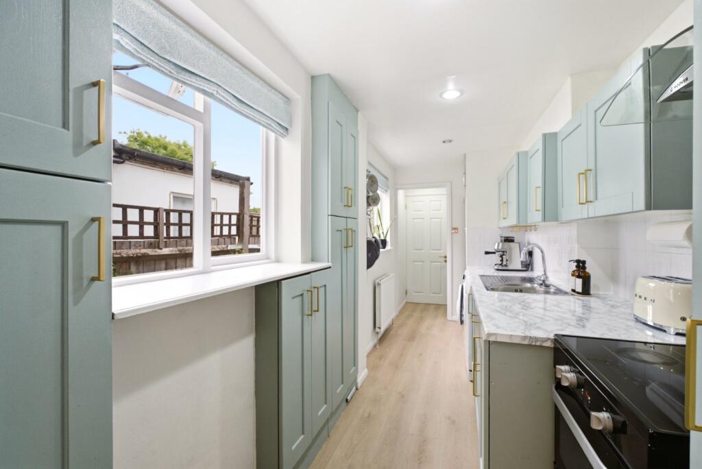 House in St Albans - View 4
