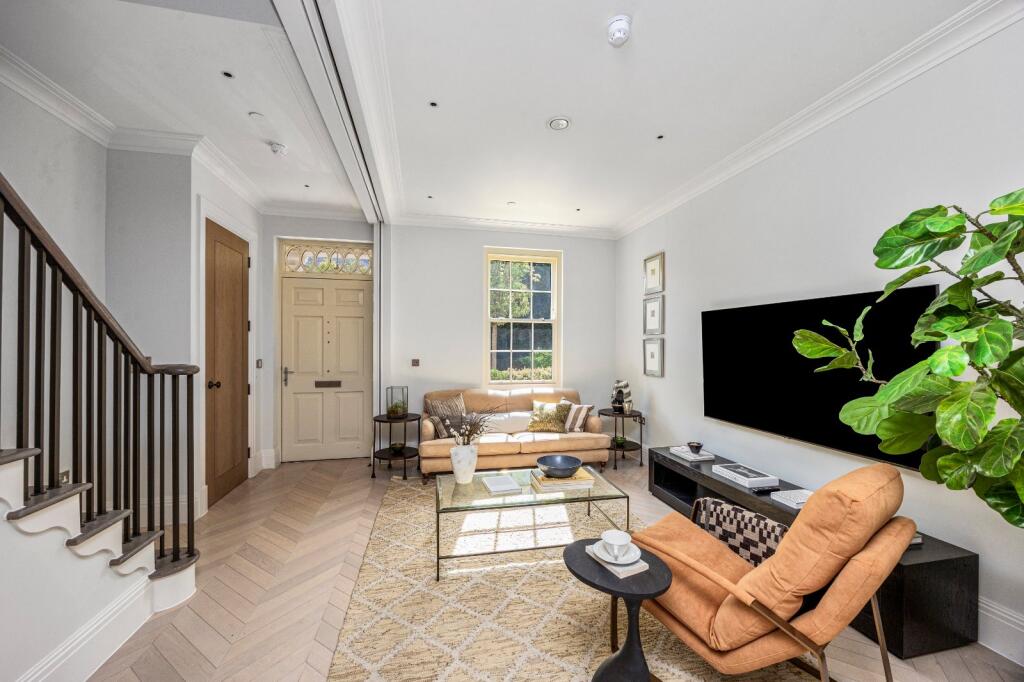 House in Runnymede, Englefield Green - View 3