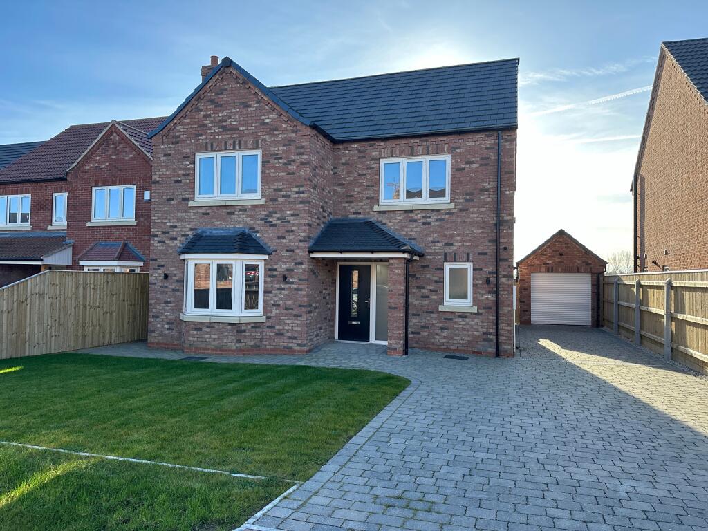 4-bed detached on Clyburn Close, Tetney, Grimsby, DN36 5GB, £420,000