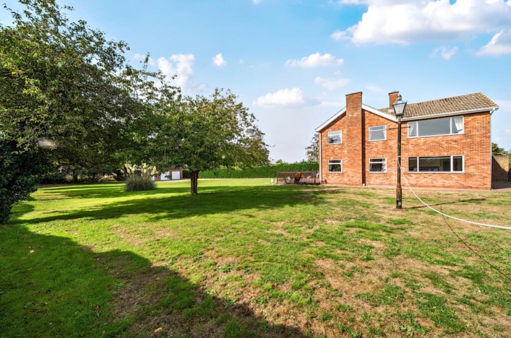 Main image of property: Boston Road, Horncastle, Lincolnshire, LN9
