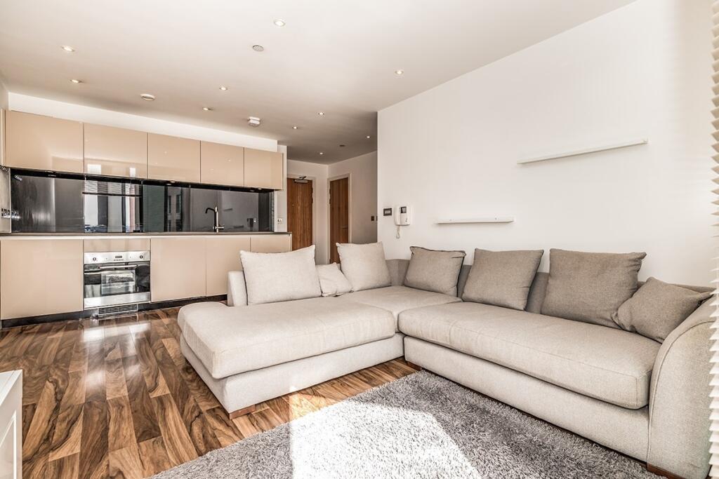 Apartment in Manchester - View 3