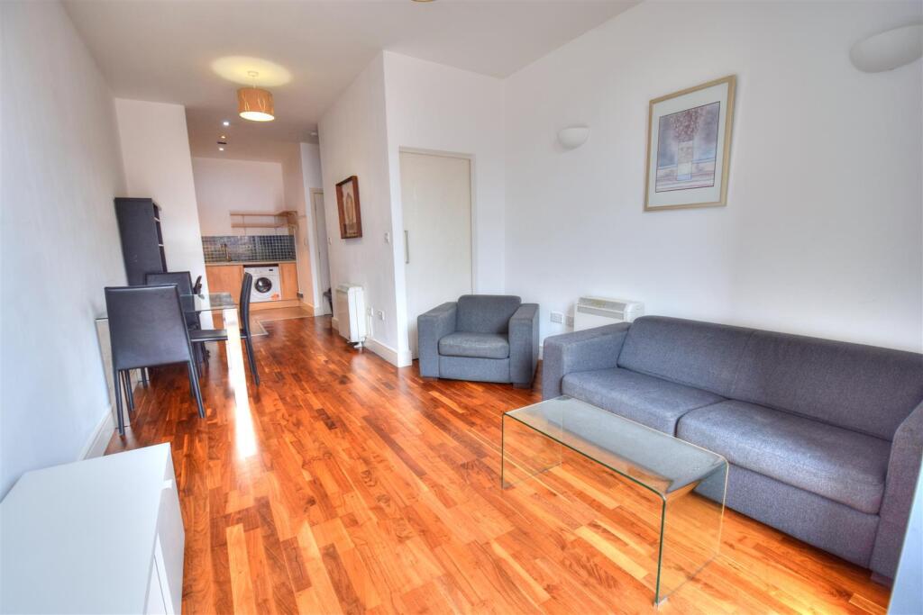 Apartment in Liverpool - View 3
