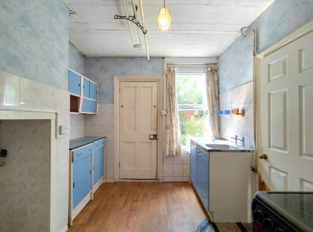 House in Dacorum, Hertfordshire - More