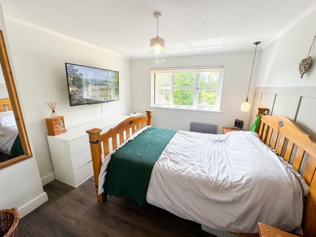 House in Upavon, Wiltshire - View 5