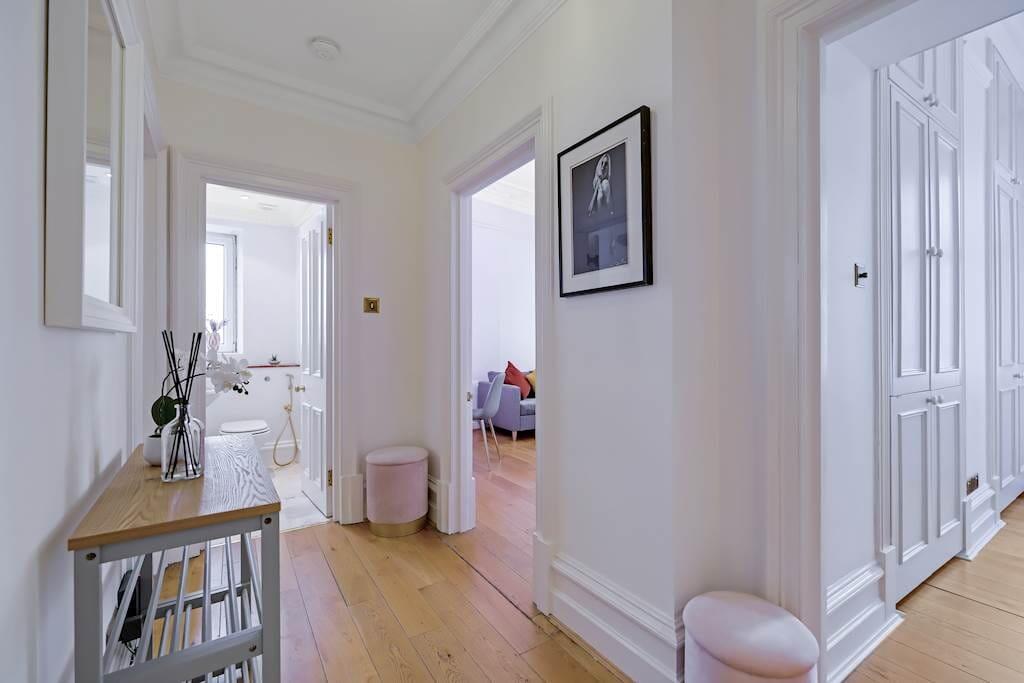 Apartment in London, City of Westminster - View 4