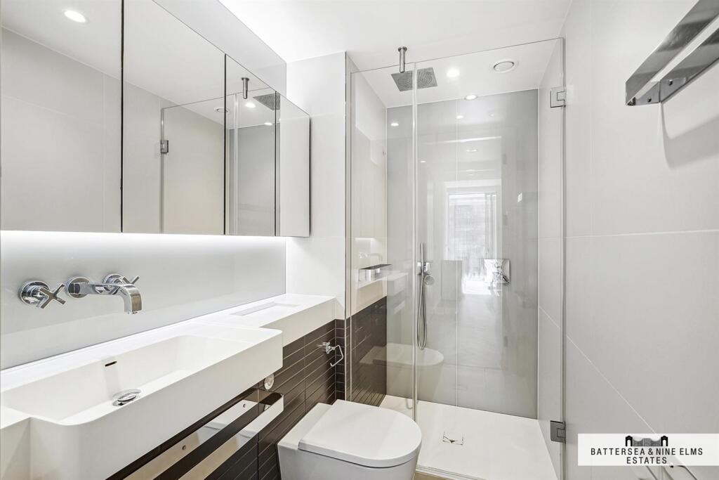 Apartment in London - View 5