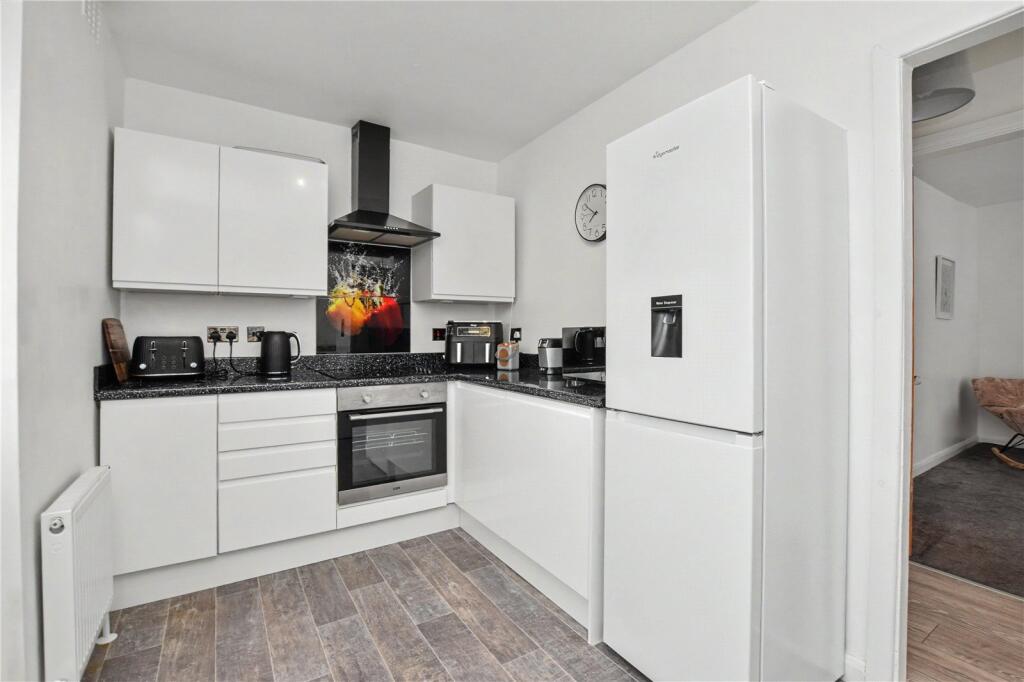 House in Leeds, Stanningley - View 3