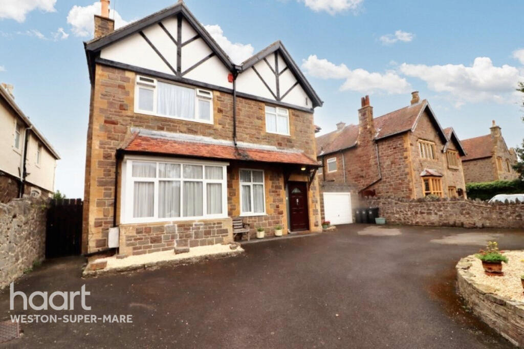 House in Weston-super-Mare, Whitecross Village - View 2