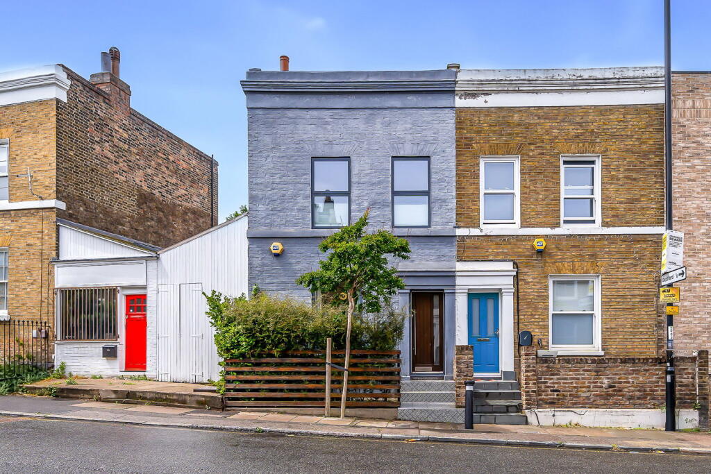 House in London - View 2