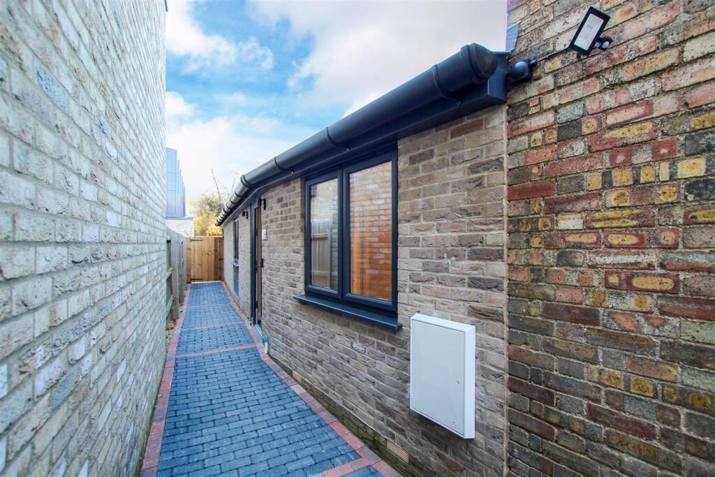 Main image of property: Milton Road, Cambridge