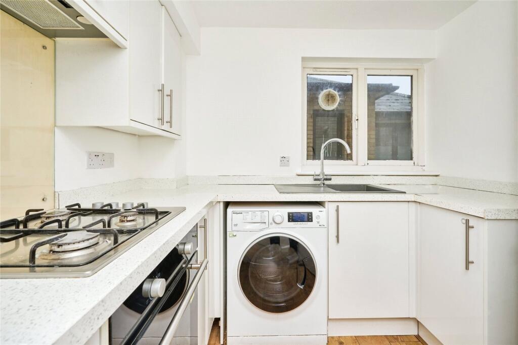 Apartment in Sandown, Yaverland - View 4