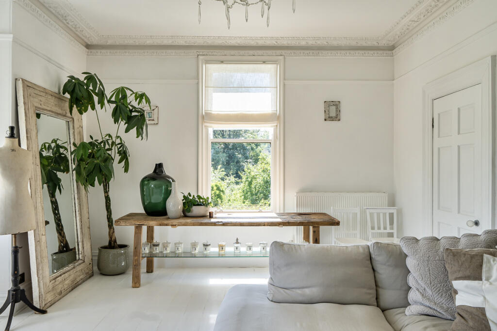 London Road West, Bath, BA1 - View 4
