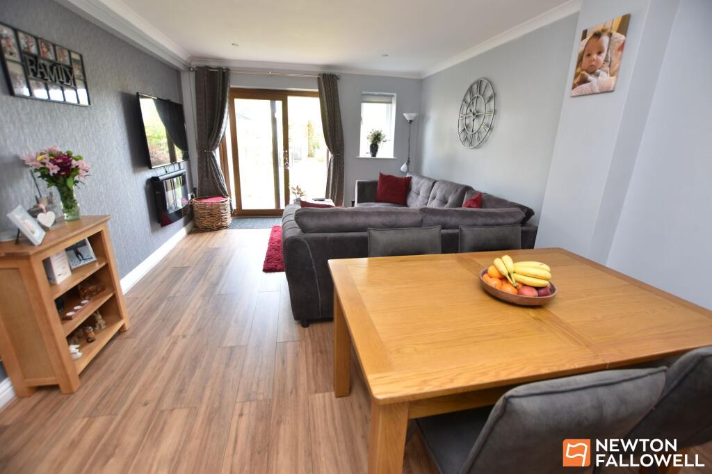 House in Rushcliffe, Gotham - View 4