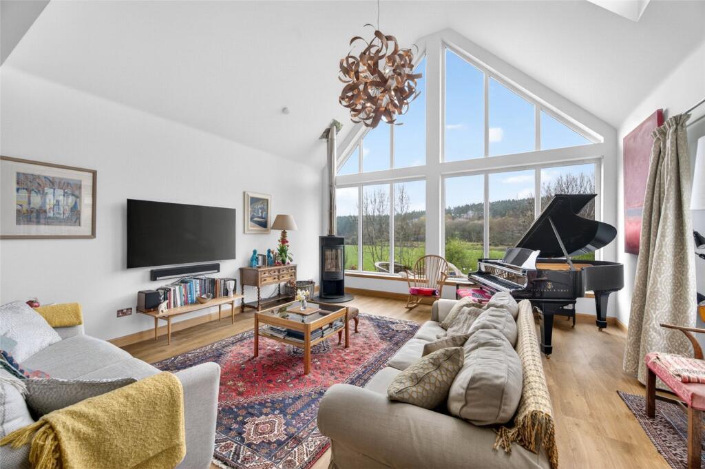 House in Kincardine O'Neil, Aberdeenshire - More