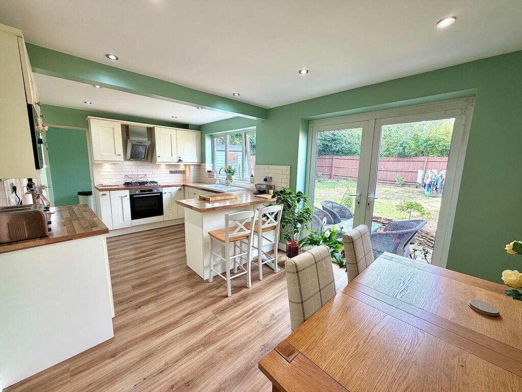 House in Northampton - View 3