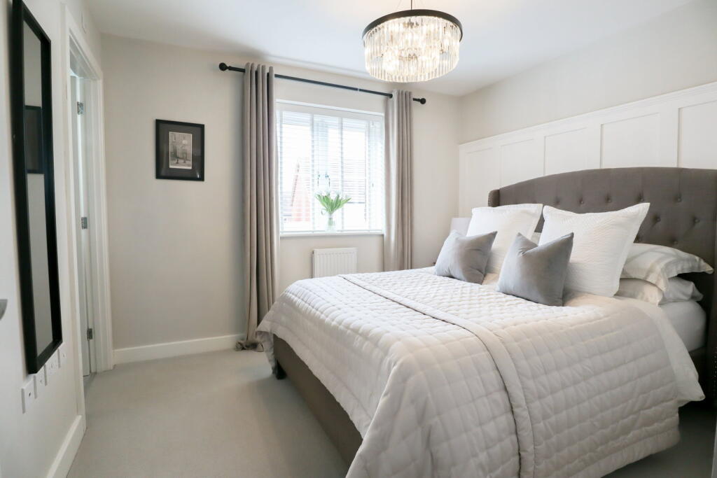 House in Swindon - View 5