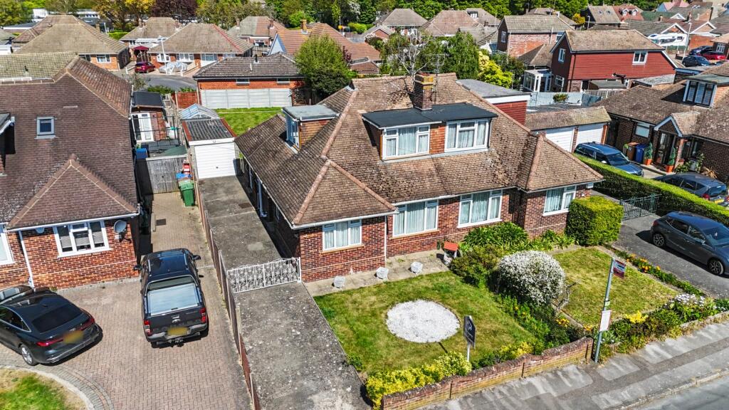 Main image of property: Sterling Road, Sittingbourne, Kent, ME10 1SL