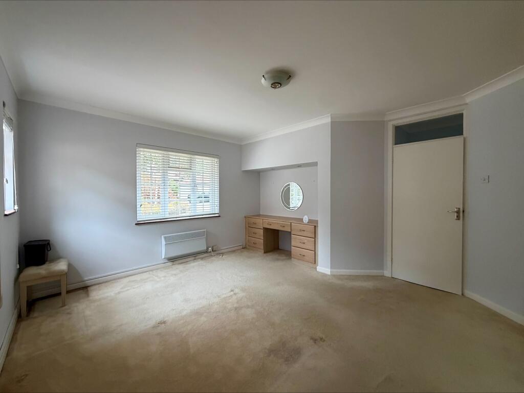 Apartment in Ferndown - View 2