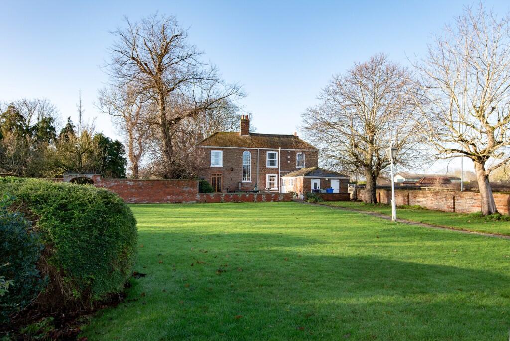 Main image of property: Main Road, Wrangle, Boston, Lincolnshire, PE22 9AH