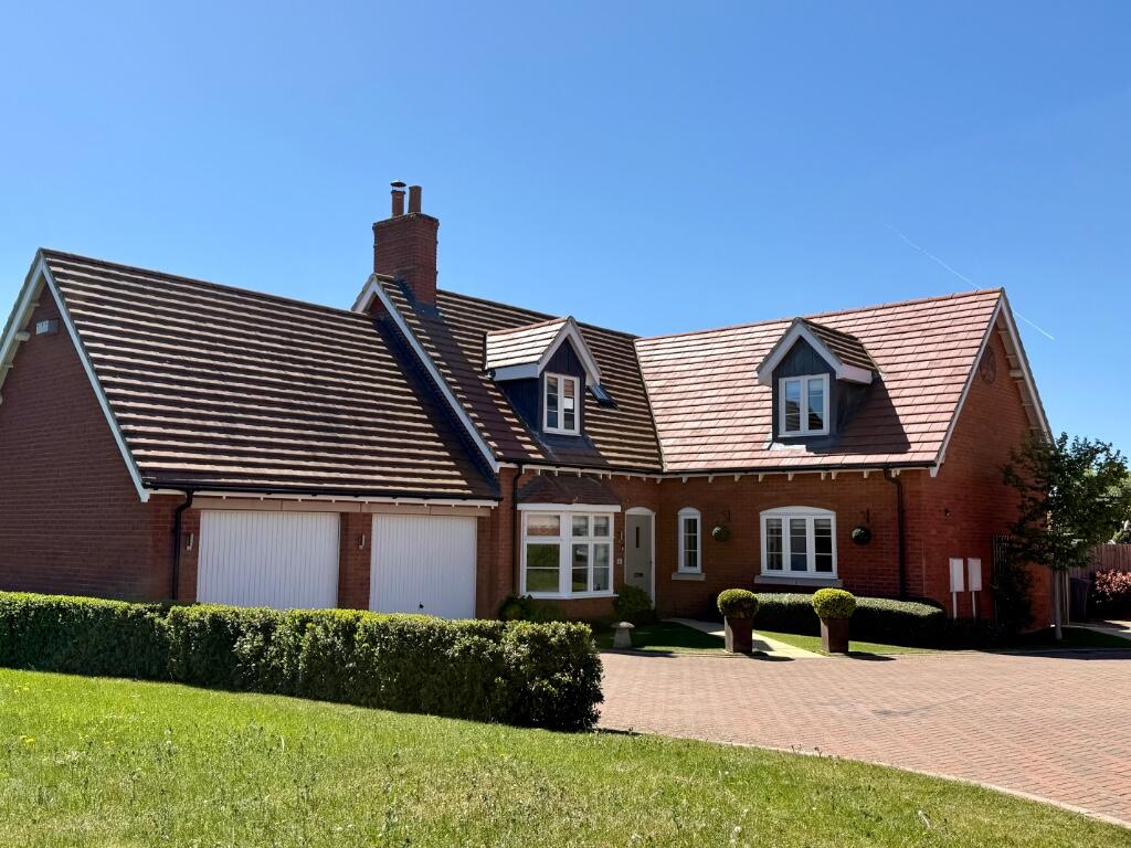 Main image of property: Skylark Road, Alderminster, Stratford upon Avon