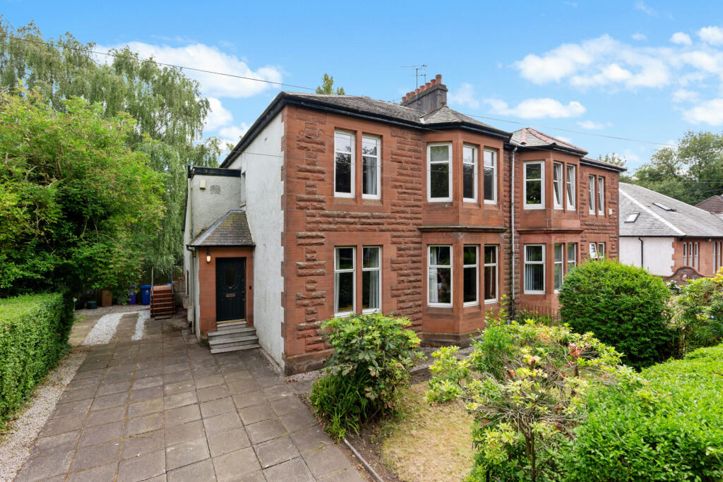 Main image of property: 11a Fleurs Avenue, Dumbreck, G41 5AR