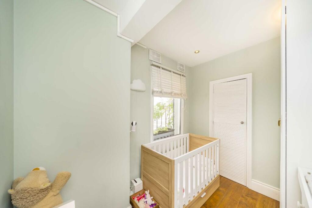 Apartment in London, Stockwell Park, Stockwell - More