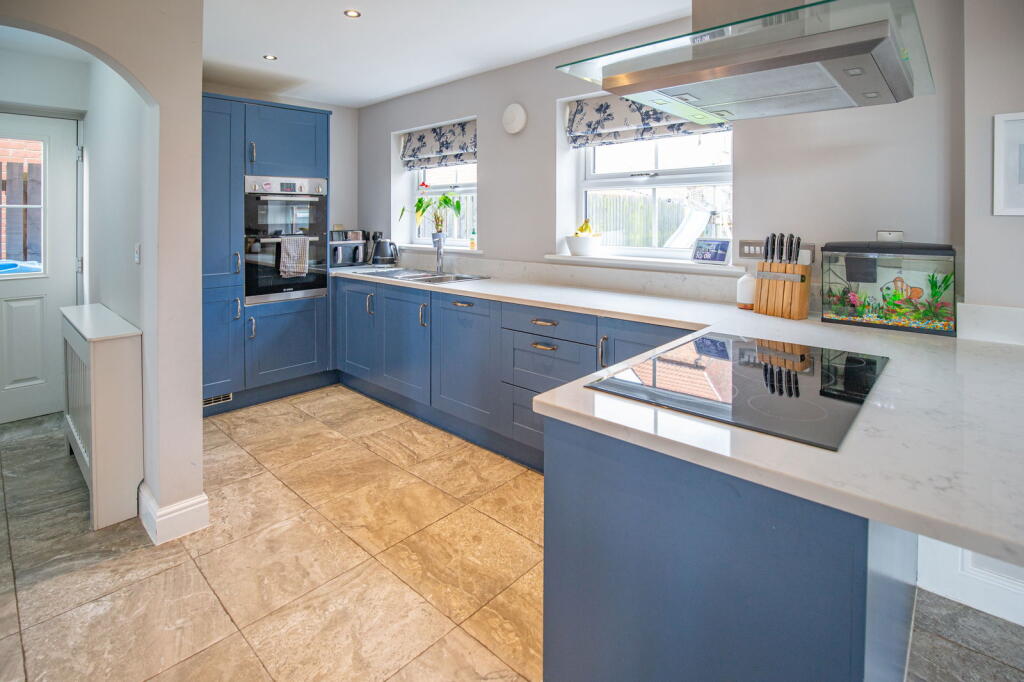Maple Gardens, Sowerby, YO7 3PY photo 3
