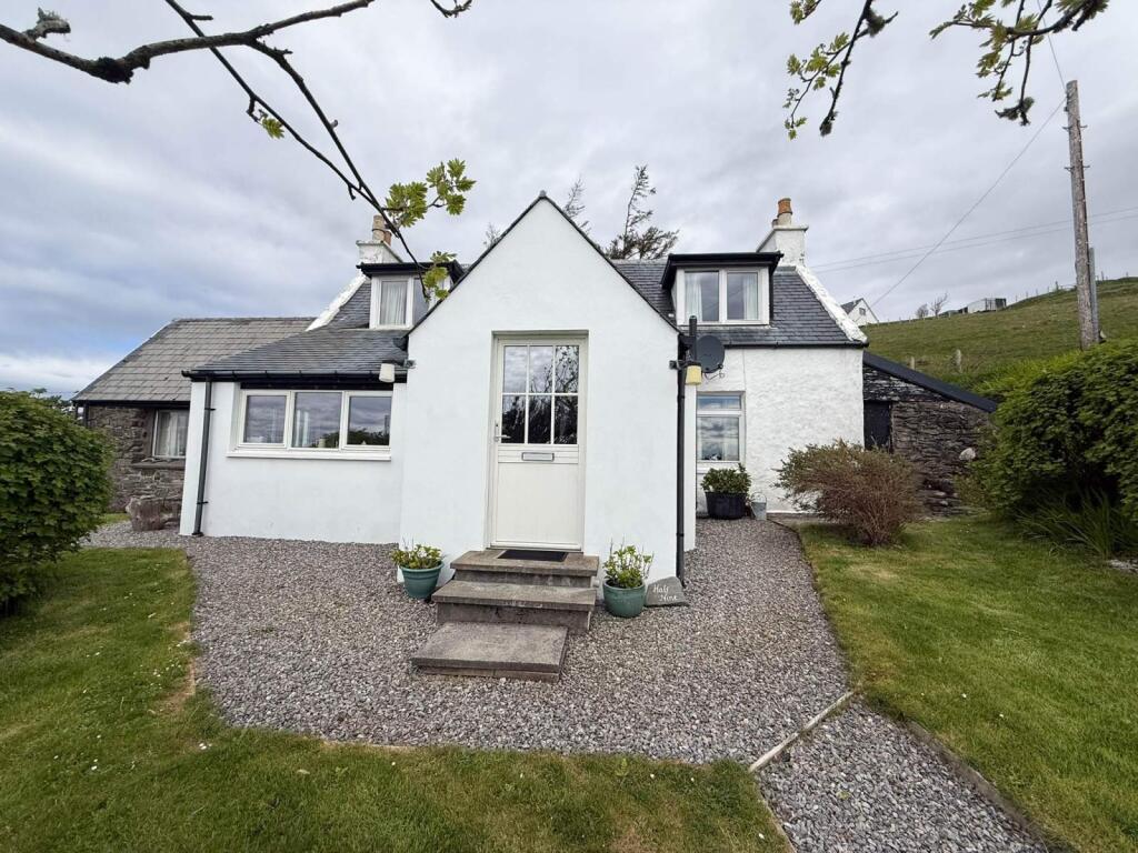 3-bed detached on Half of 9 Aird, Ardvasar, Isle of Skye, IV45 8RN, £330,000