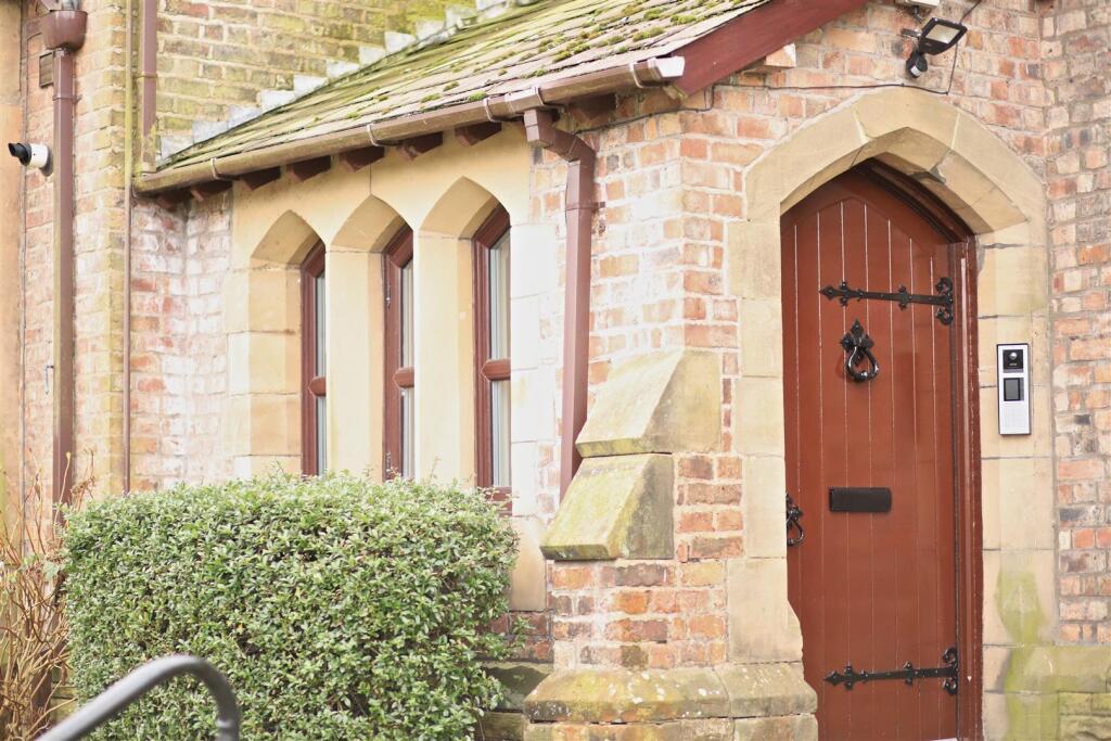 Apartment in Lymm, Deansgreen - More