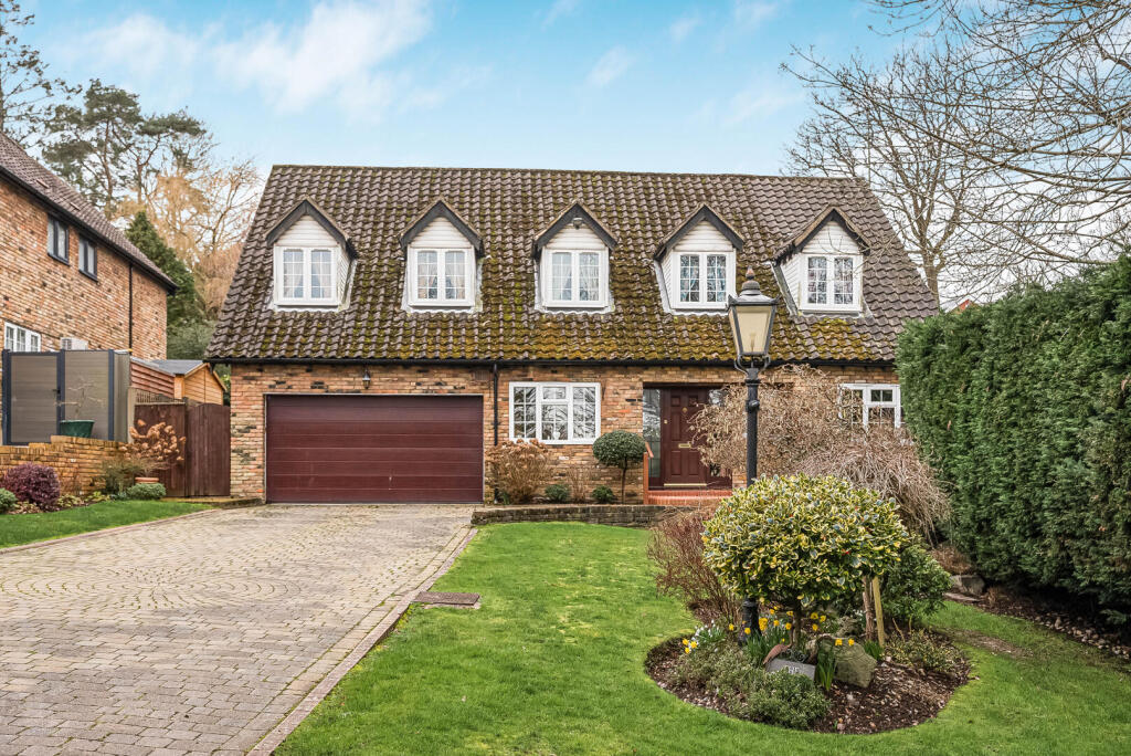 Main image of property: Bradgate Close, Cuffley, Potters Bar