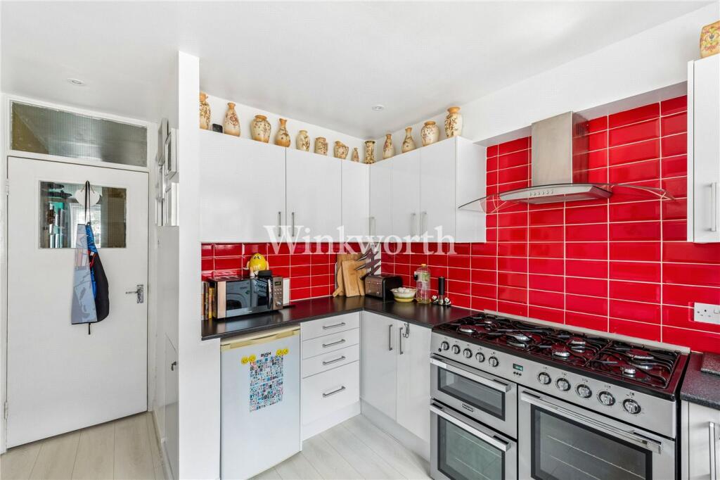 Apartment in London - View 4