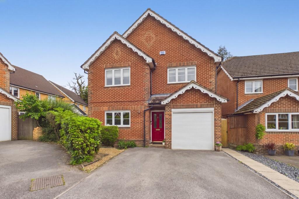 Main image of property: Faithfull Close, Warfield, Bracknell, Berkshire, RG42