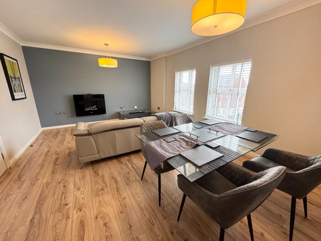 Additional image 3 of Dickens Heath Road, B90