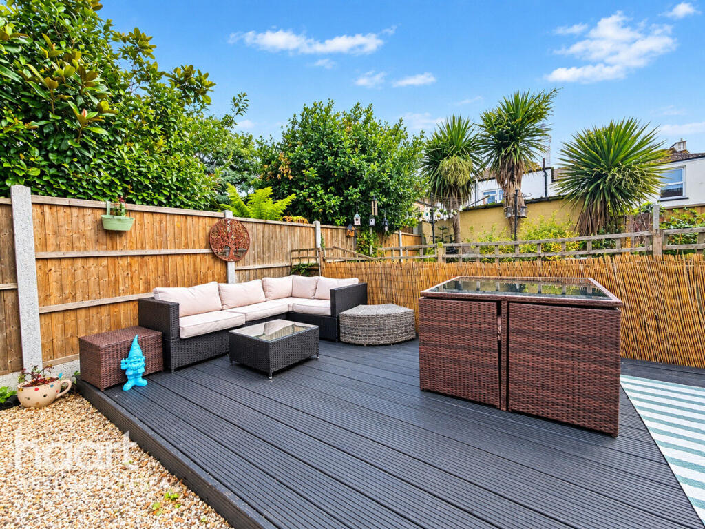 Apartment in Southend-on-Sea, Milton, Westcliff-on-Sea - More