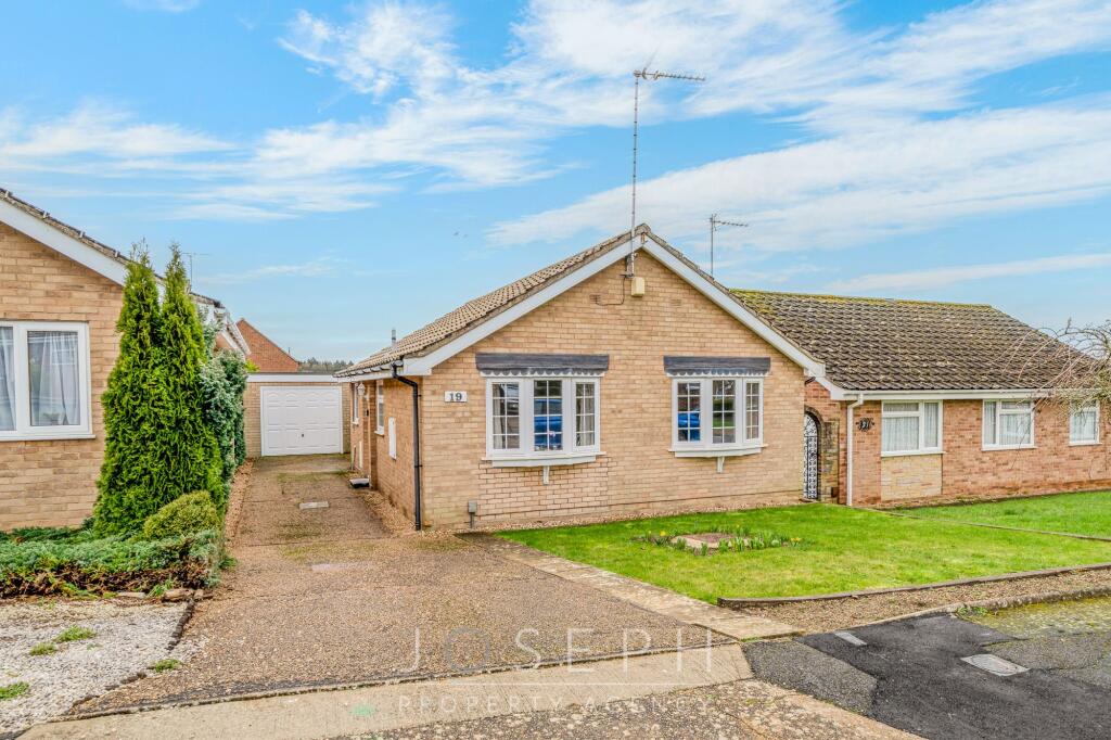 Main image of property: Appleby Close, Ipswich, IP2