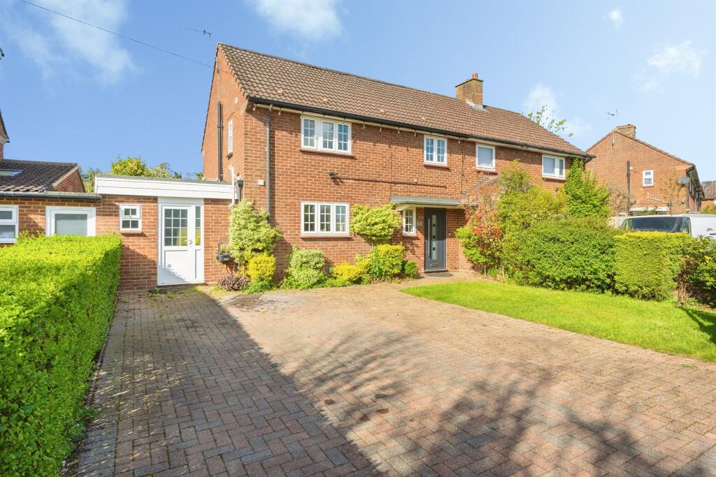 Main image of property: Manor Road, London Colney, St. Albans