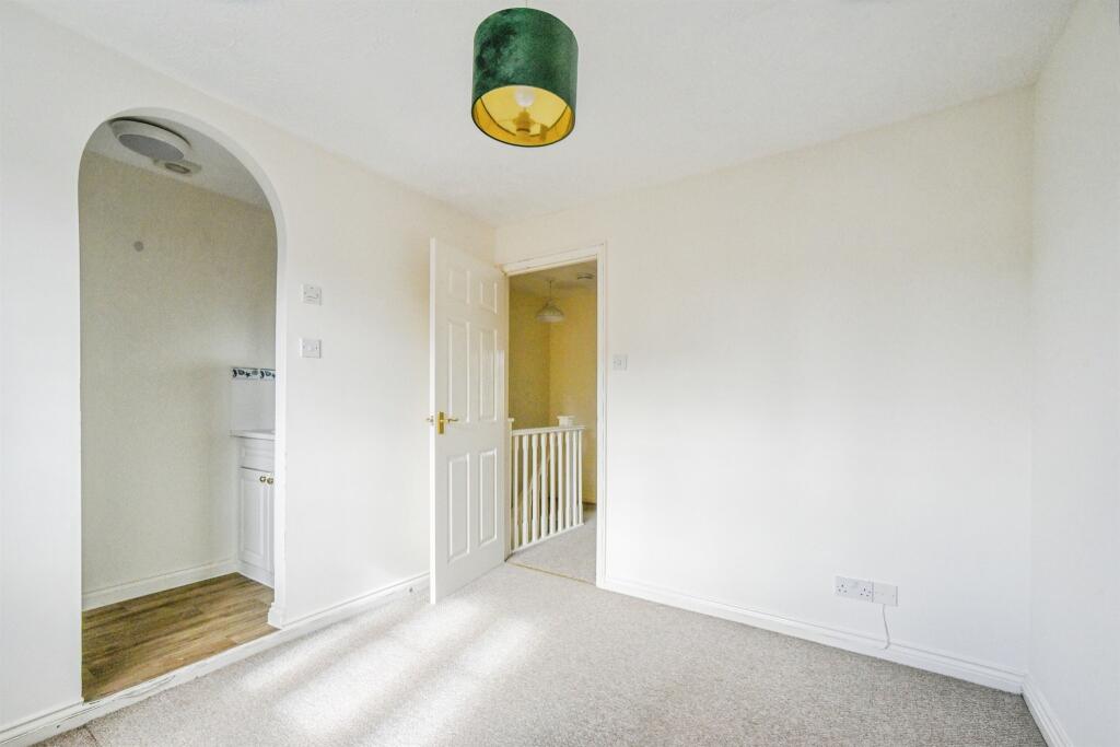 House in Swindon - View 4