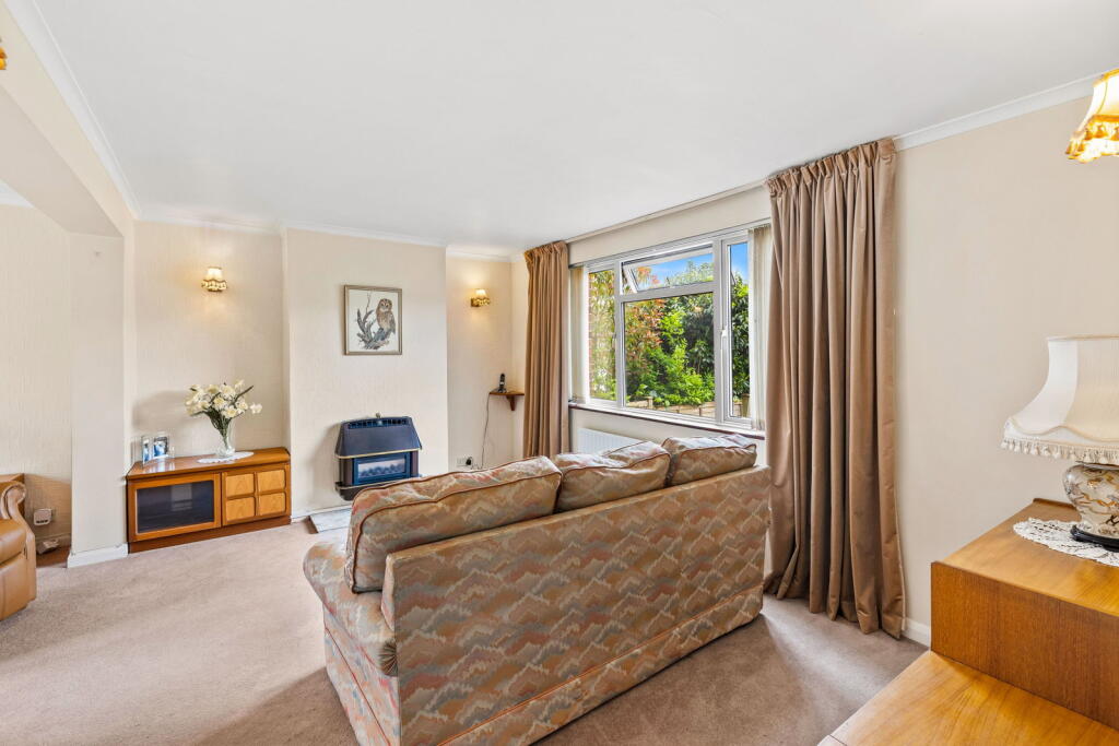 Central Way, Oxted photo 4