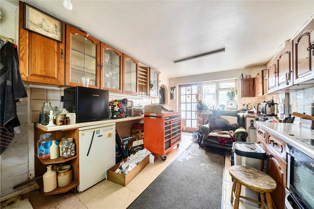 House in Swindon, Grafton - View 4
