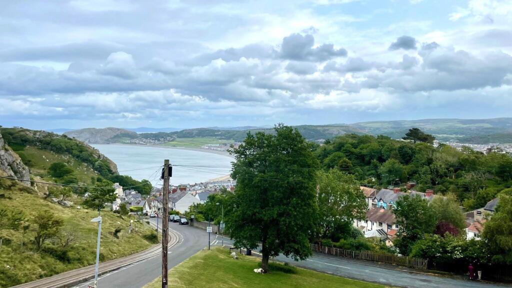 2-bed terraced on Bay View Terrace, Great Orme, Llandudno, £189,950