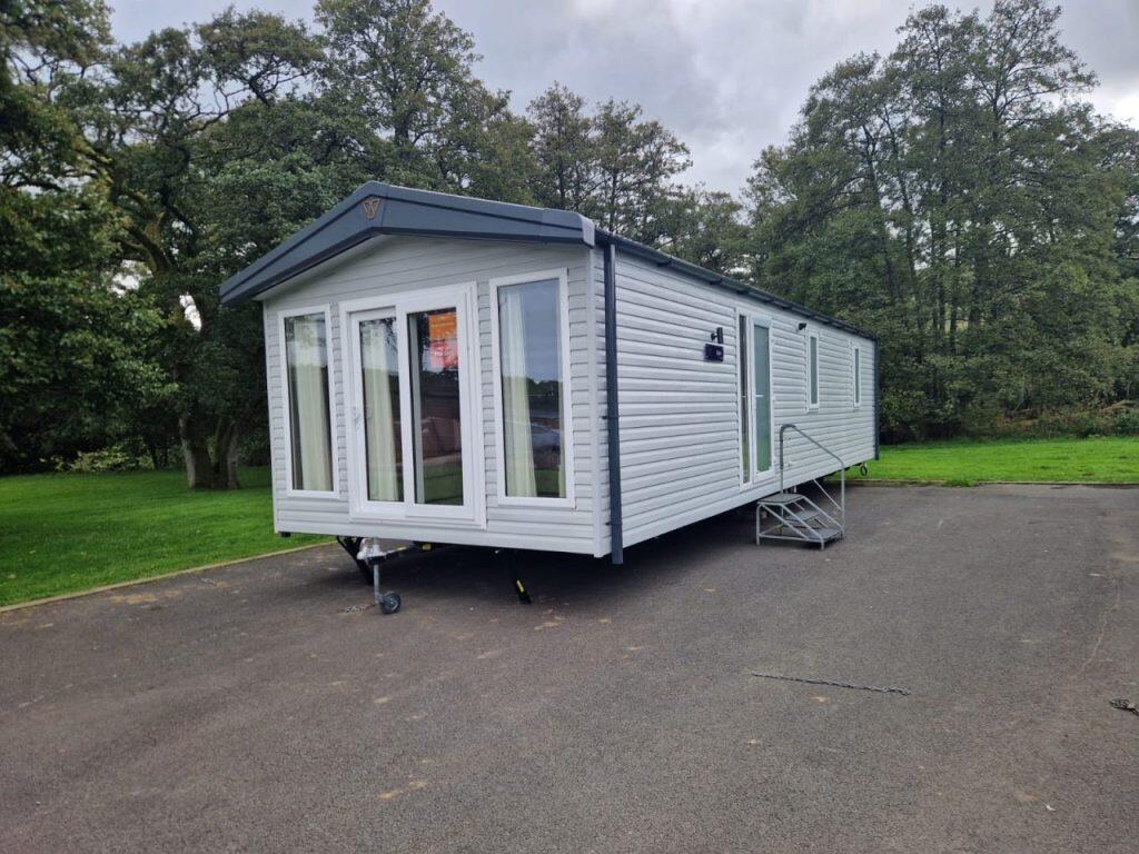 2-bed caravan on Sauchope Links Holiday Park, £98,764