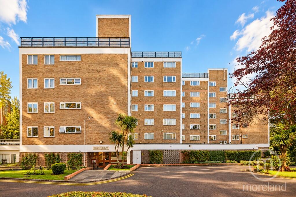 Dolphin Court, Woodlands, Golders Green, NW11 photo 2