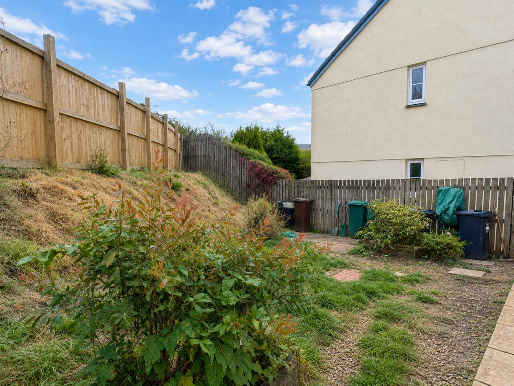 House in Plymouth - View 4
