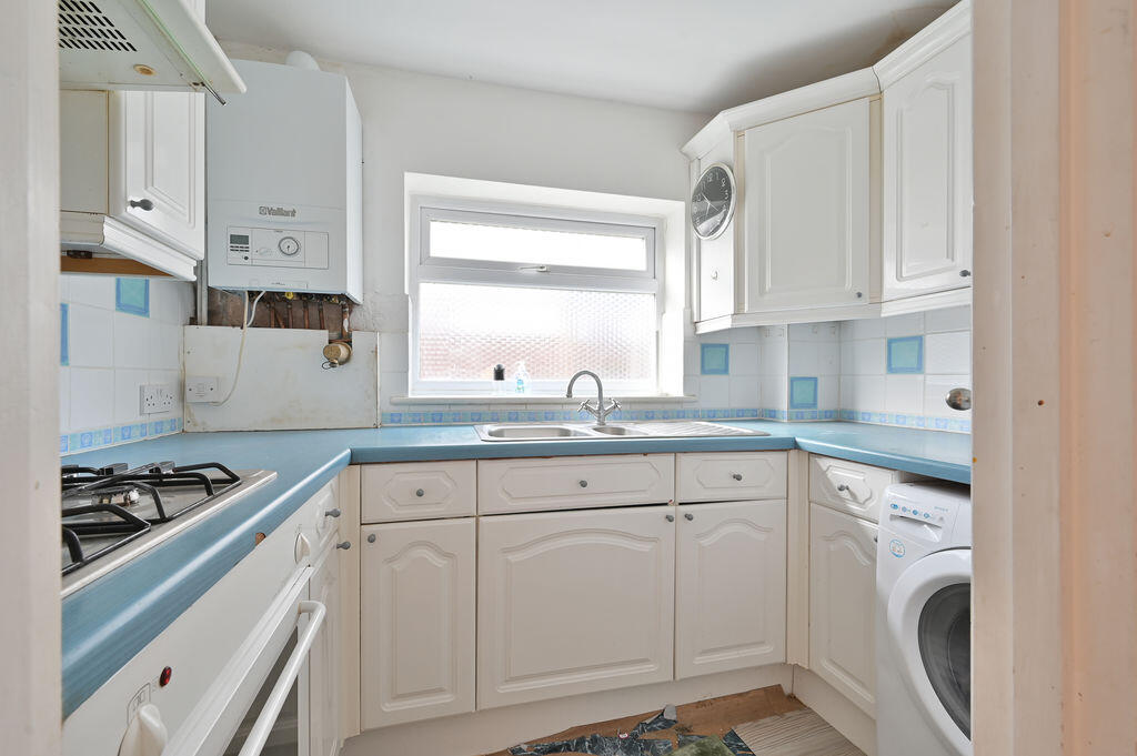House in Enfield - View 5